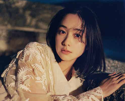 堀田真由、美しさ際立つ ファースト写真集表紙・裏表紙解禁&タイトル決定<MY>