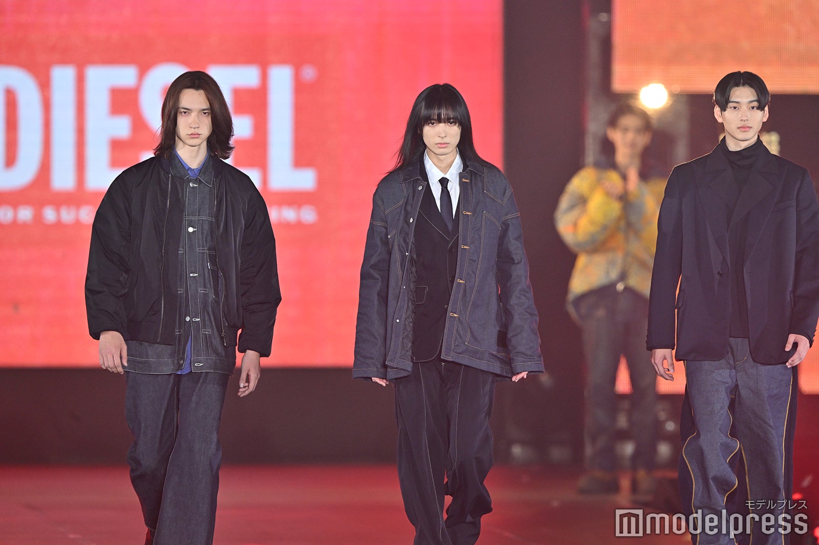 （C）モデルプレス