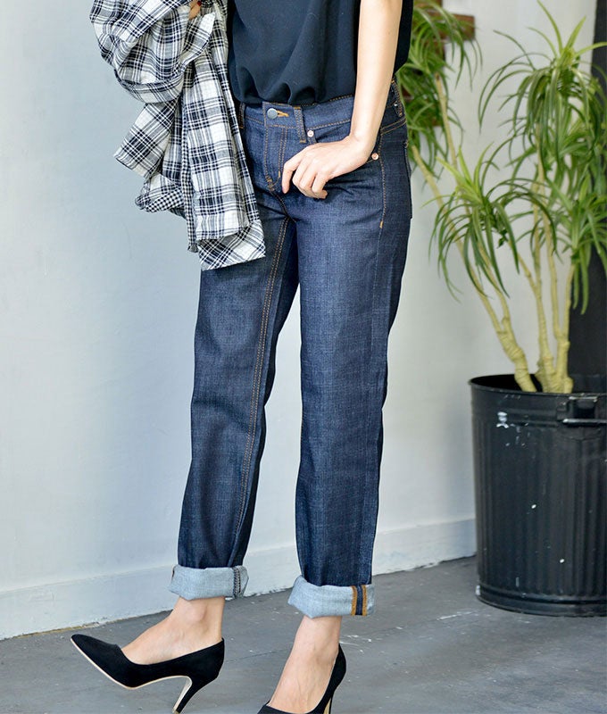 すっきりストレートデニムパンツ「coca」7,990円（税込）／画像提供：coca