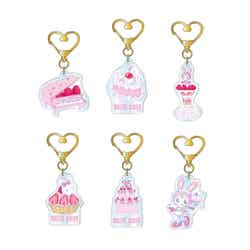 アクリルキーホルダー(ランダム6種)税込935円/提供画像