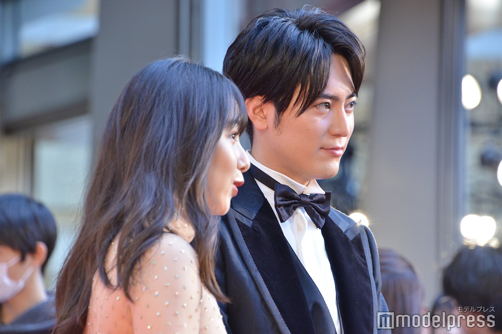 桜井日奈子、間宮祥太朗 （C）モデルプレス