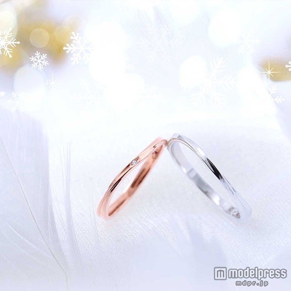 「【2015X'mas限定】K10ピンク&ホワイトゴールド ダイヤモンド ペアリング」48,600円(税込)