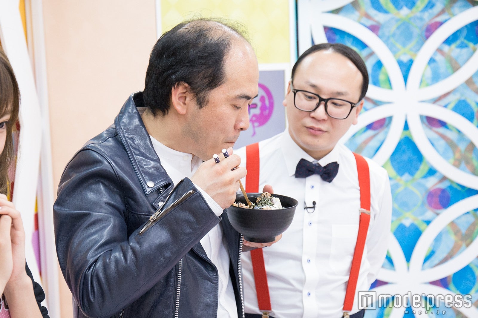 試食の様子（C）モデルプレス