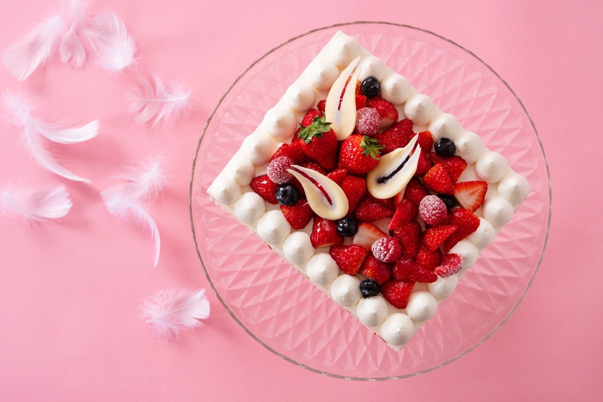 新春グローバルビュッフェ＆ベリーエンジェルストロベリースイーツフェア（提供画像）