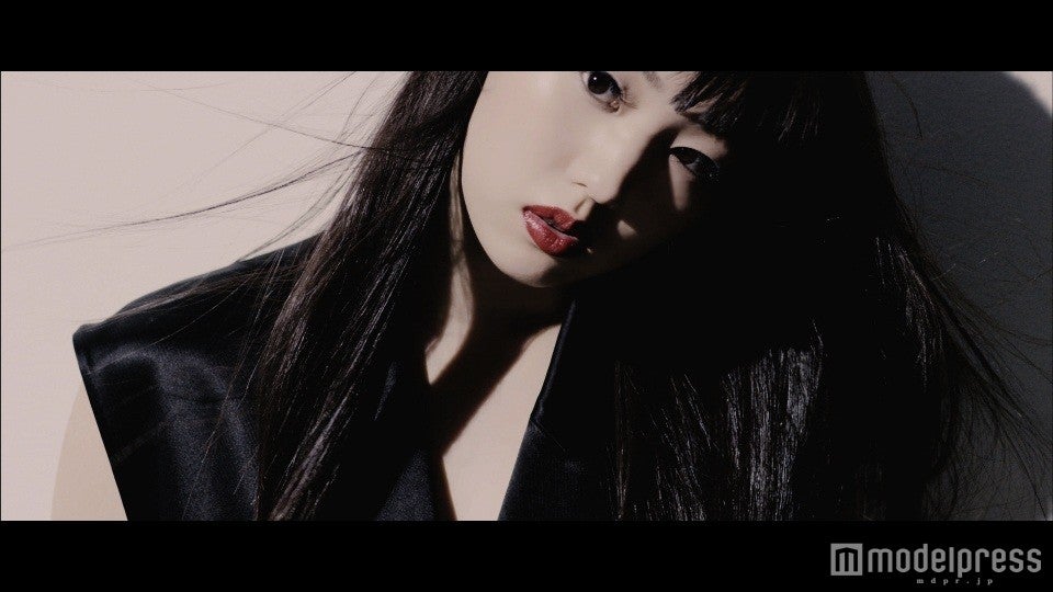 Flower「やさしさで溢れるように」MVより