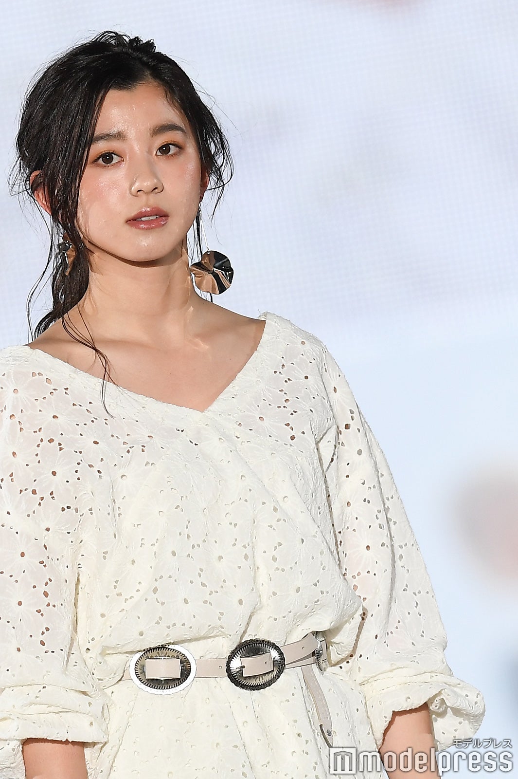 朝比奈彩（C）モデルプレス