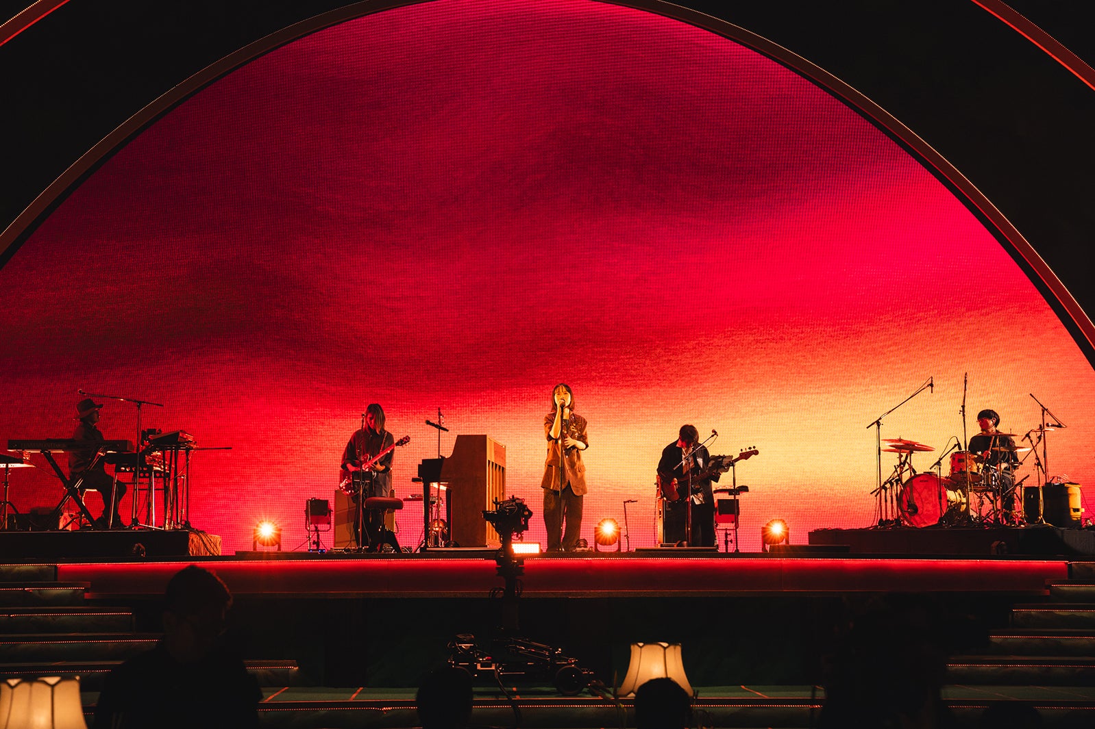 TOMOO／撮影：田中聖太郎写真事務所