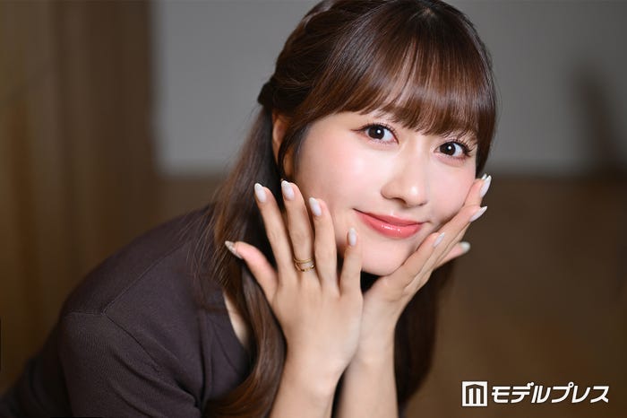 佐々木彩夏(C)モデルプレス