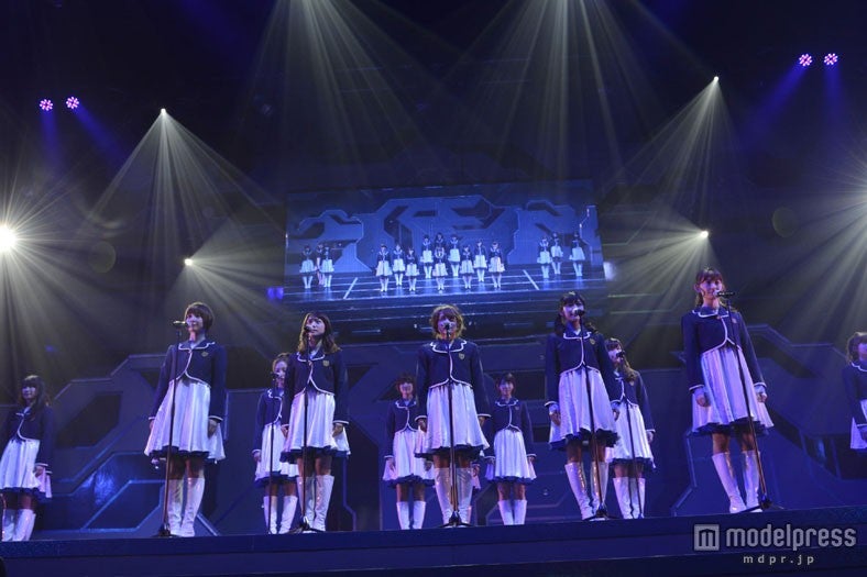 「『思い出せる君たちへ』～AKB48全グループ公演～」開幕／「PARTYが始まるよ」公演（C）AKS