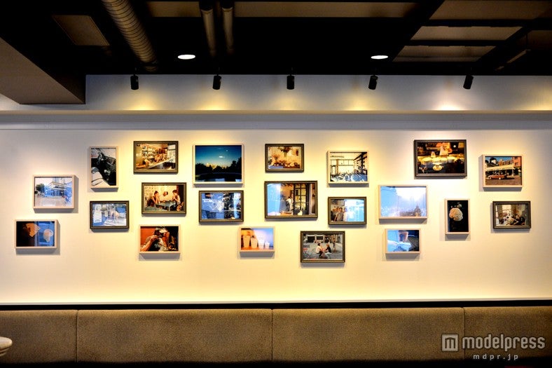 「Starbucks Doppio Bar（スターバックス ドピオ バール）」店内風景