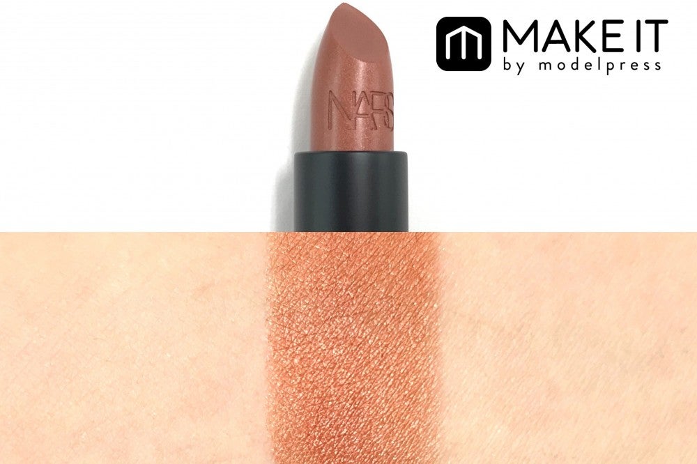 NARS リップスティック／2916／3,300円（税抜） (C)メイクイット