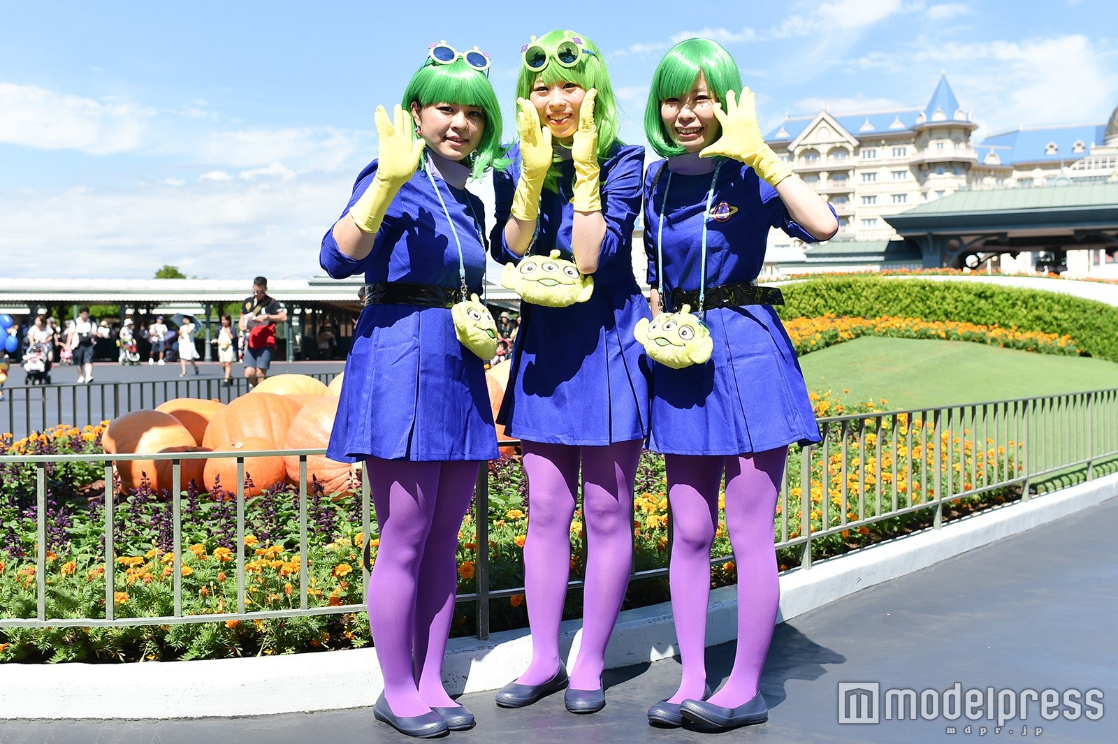 リトルグリーンの仮装（左から）あすかさん、まいこさん、りかさん（C）モデルプレス