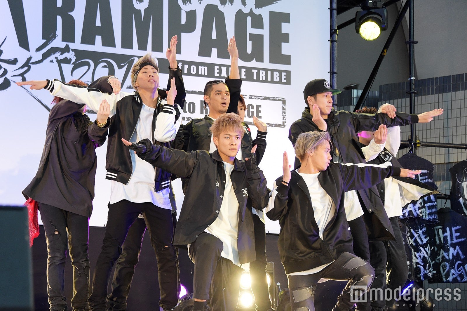 Exile Tribe新ユニットthe Rampage 武者修行12万人動員で完走 ファイナル公演セットリスト モデルプレス Exile Tribe新ユニットthe Rampage 武者修行12万人動員で完走 ファイナル公演セットリスト モデルプレス