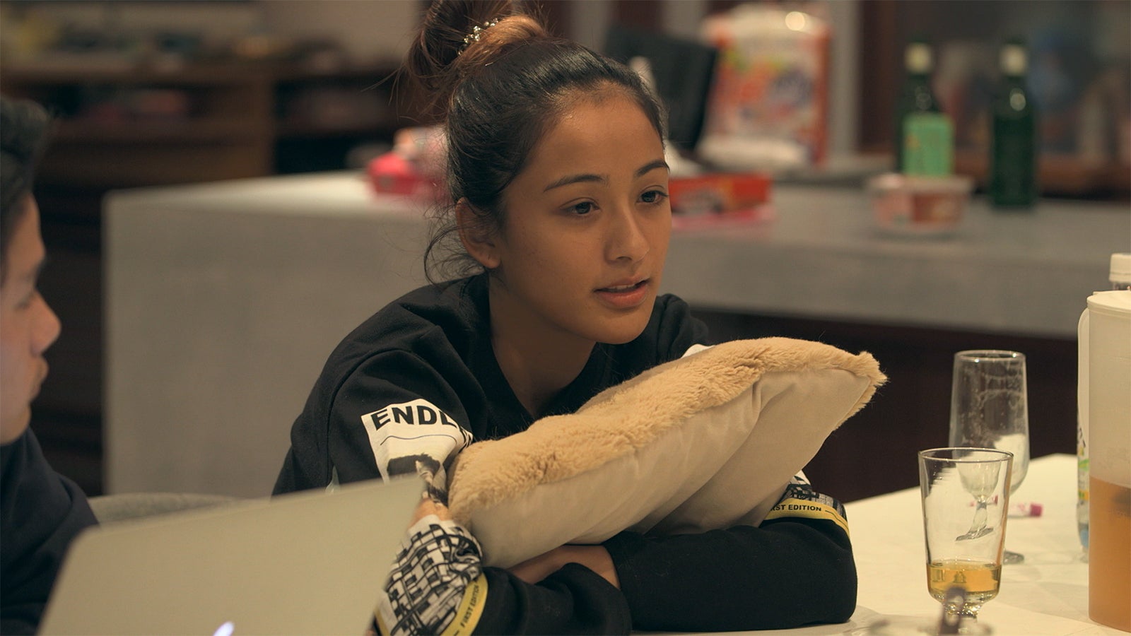 まや「TERRACE HOUSE OPENING NEW DOORS」（C）フジテレビ／イースト・エンタテインメント