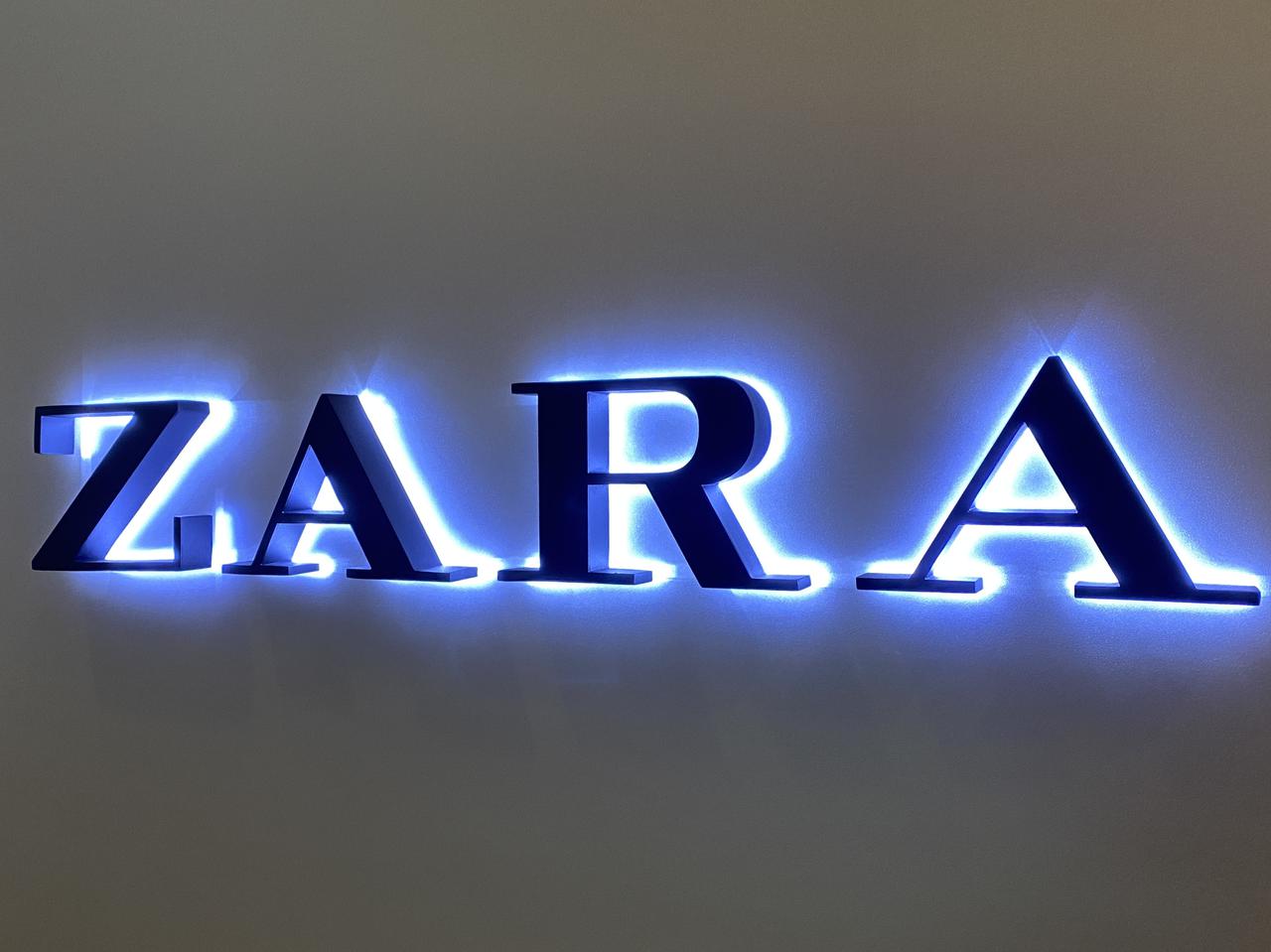 Zara 白ワンピースが可愛い カットソー ニット素材アイテム4つ モデルプレス