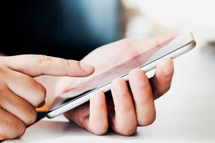 ドタキャンの連絡は電話、謝罪はその場＋あとで改めてする