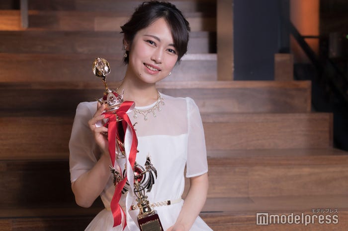 青野さくらさん(C)モデルプレス