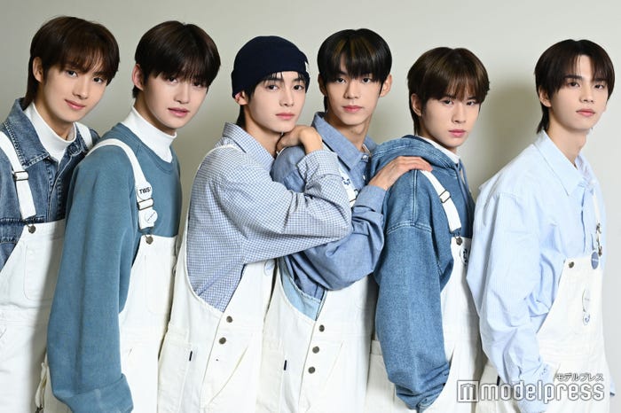 TWS/(左から)YOUNGJAE、JIHOON、HANJIN、DOHOON、KYUNGMIN、SHINYU(C)モデルプレス