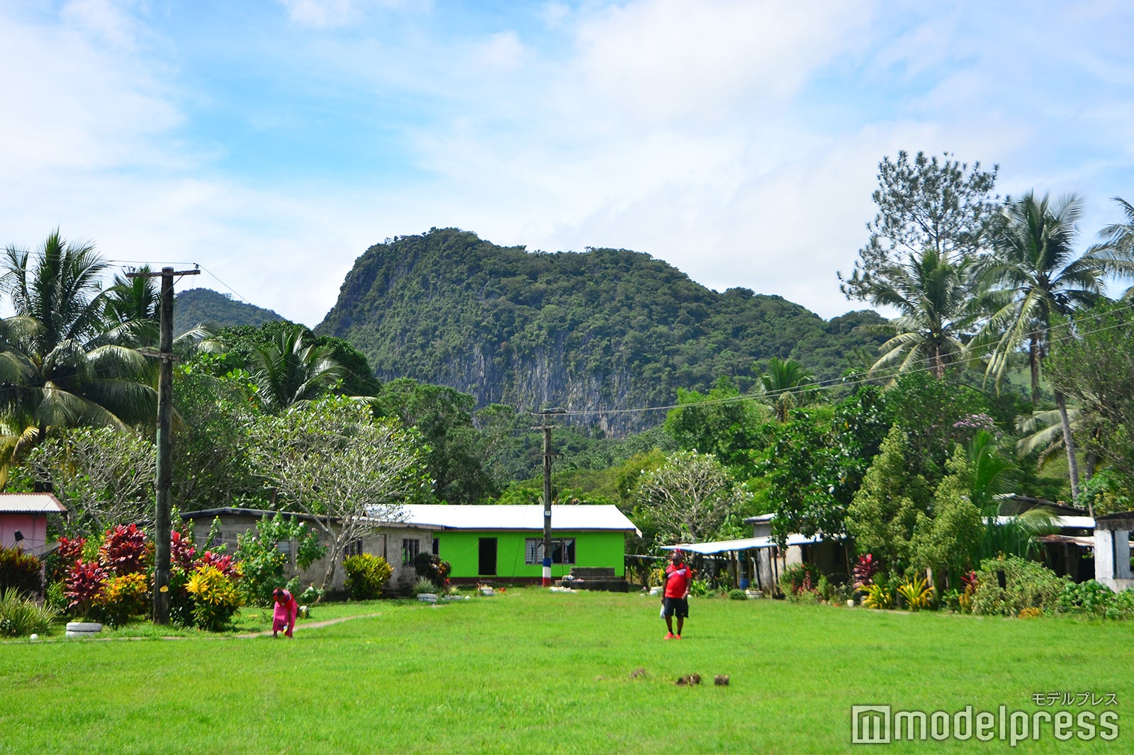 トゥバイラーター（C）モデルプレス