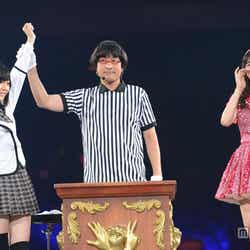 島崎遥香、柏木由紀(C)AKS