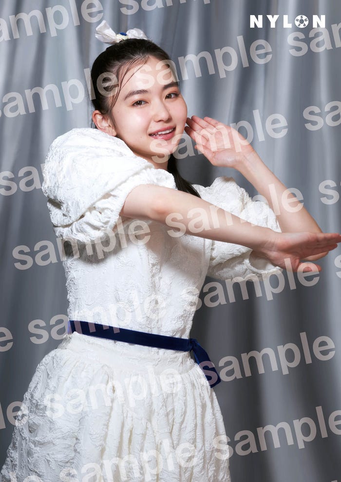 山田杏奈/HMV&BOOKS online大判フォトカード(C)NYLON SUPER