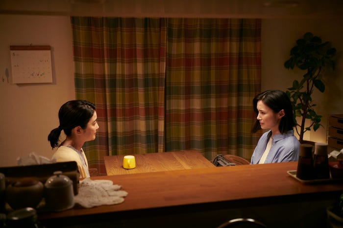 石田ひかり、美村里江「あの子の子ども」第7話より(C)カンテレ