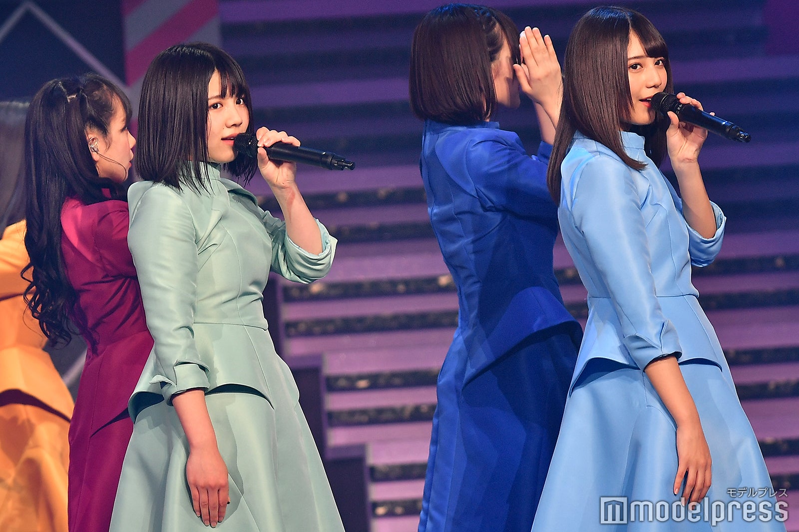 渡邉美穂、小坂菜緒／「けやき坂46 ひらがなくりすます2018」（C）モデルプレス