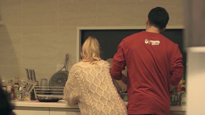 ビビ、凌「TERRACE HOUSE TOKYO 2019-2020」26th WEEK(C)フジテレビ/イースト・エンタテインメント