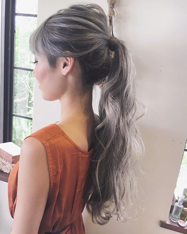 ゴムだけで出来ちゃうロングのまとめ髪アレンジ15選 簡単 人気なこなれヘアのコツ モデルプレス ゴムだけで出来ちゃうロングのまとめ髪アレンジ15選 簡単 人気なこなれヘアのコツ モデルプレス