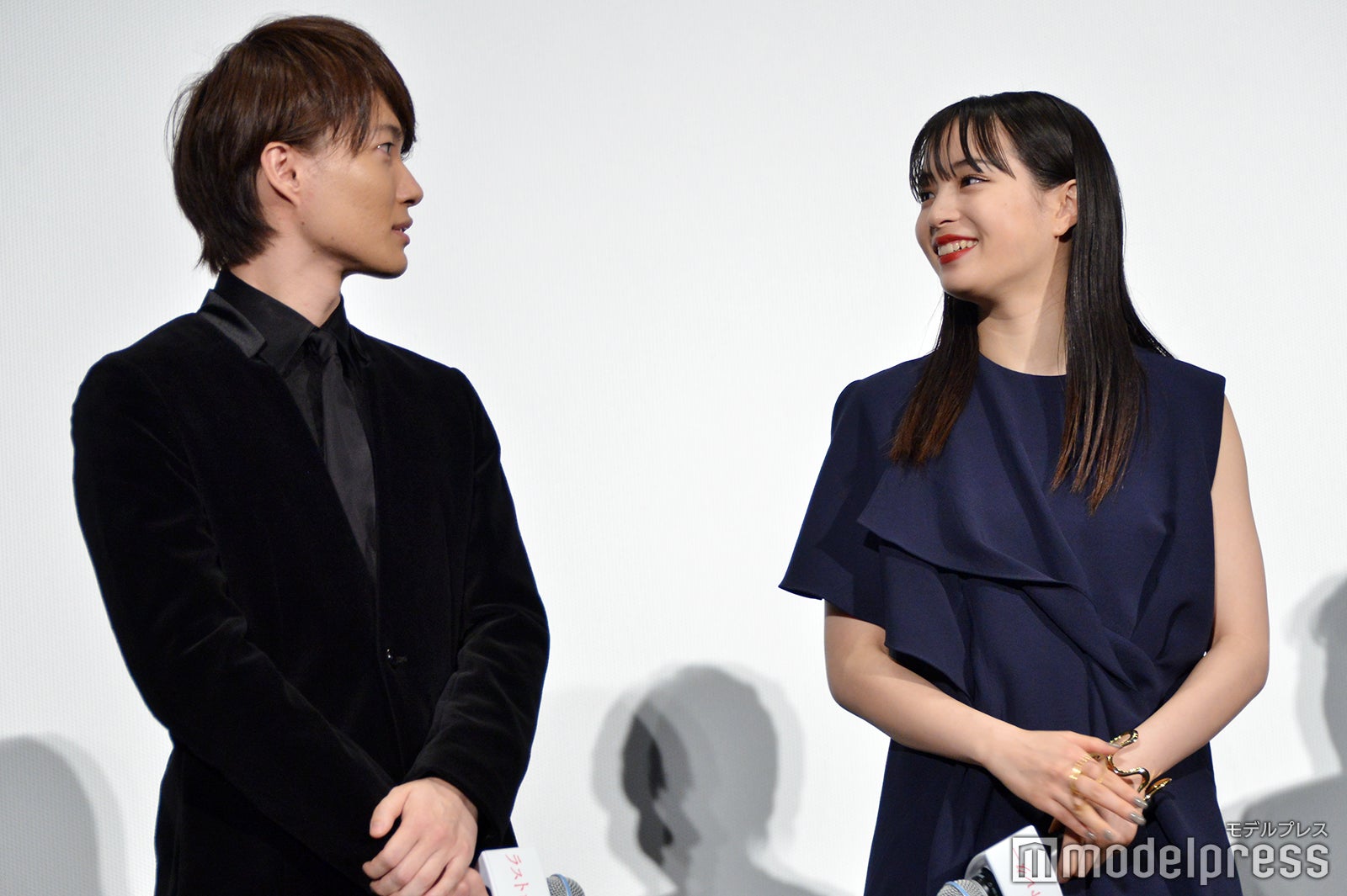 広瀬すず、神木隆之介との再共演に照れっぱなし ラブシーンは「眉毛の間とかを見てた」＜ラストレター＞