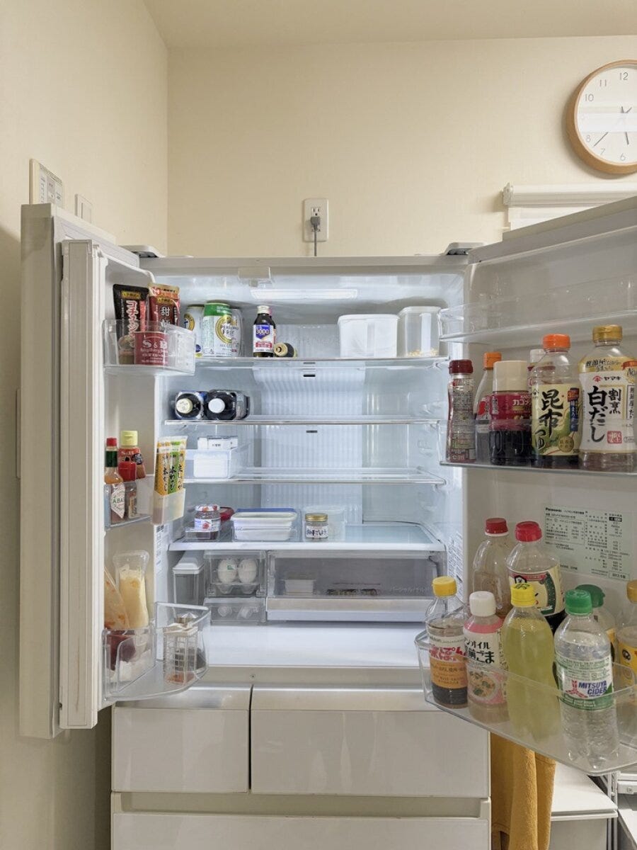 整理整頓された冷蔵庫の中身