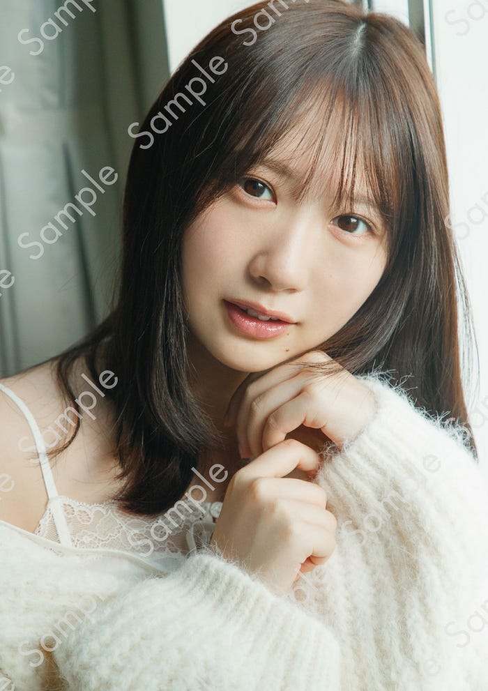 藤嶌果歩 HMV&BOOKS SHIBUYA(折り目なしB3ポスター)(C)集英社/菊地泰久