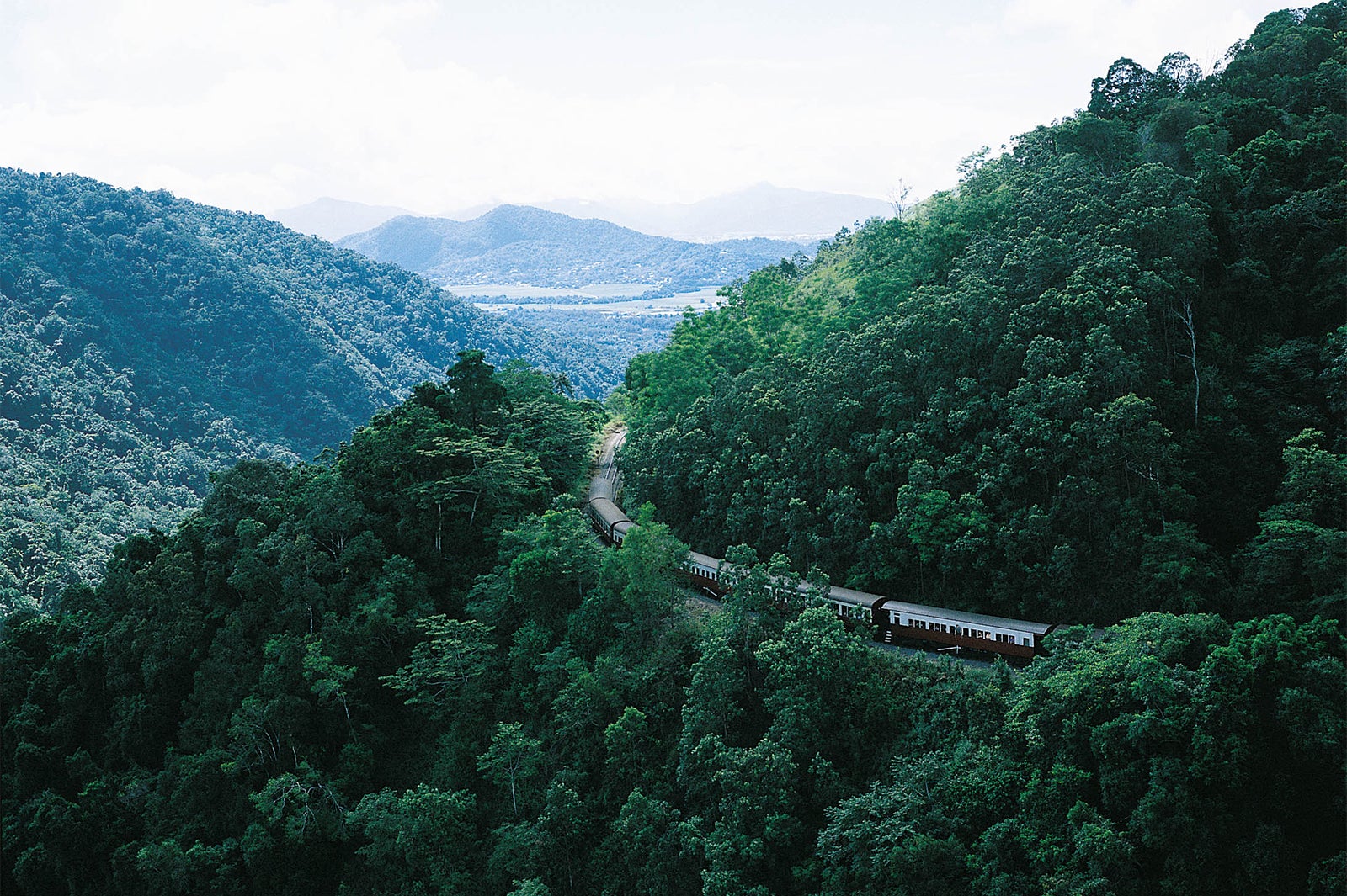 キュランダ高原列車／画像提供：JTBワールドバケーションズ