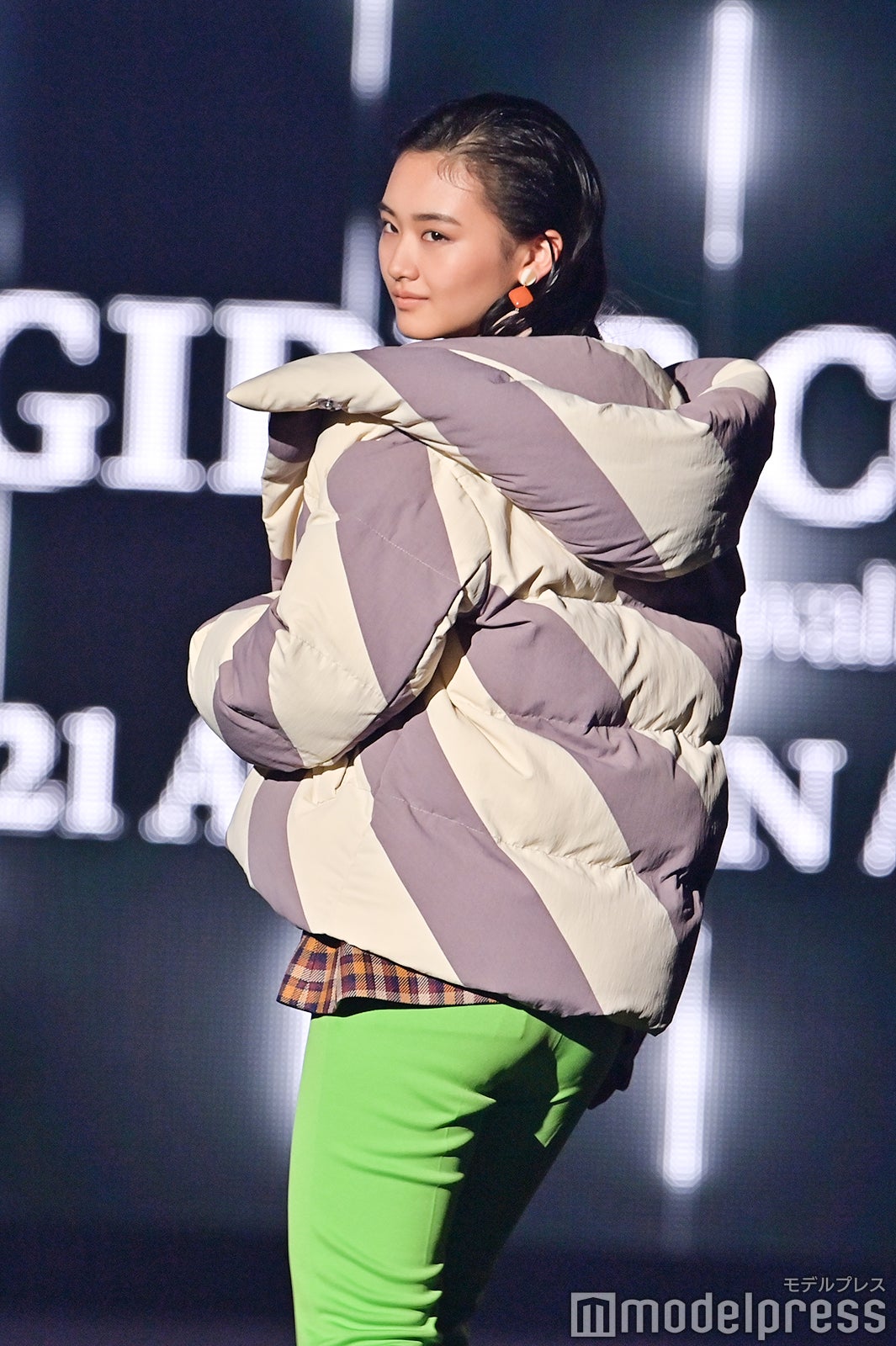 （C）モデルプレス