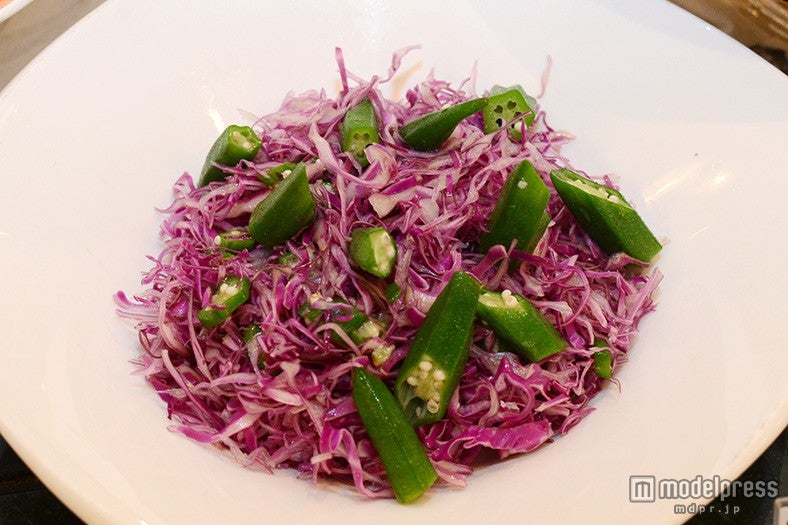 キャベツとオクラのサラダ