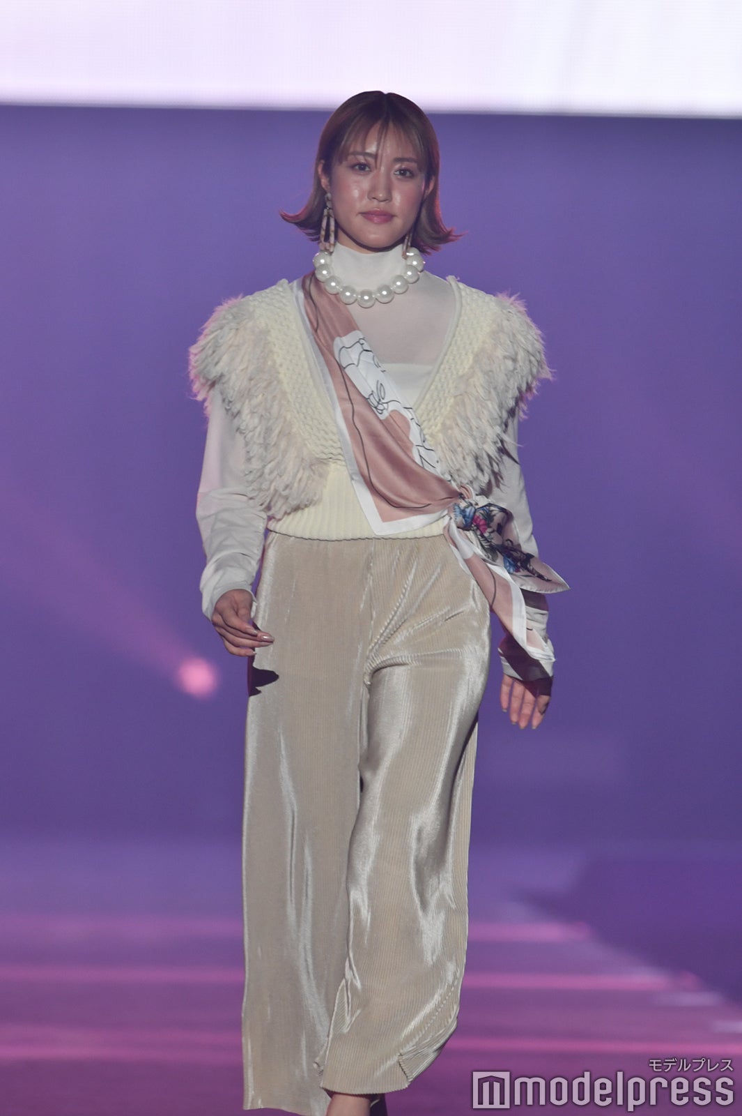 （C）モデルプレス