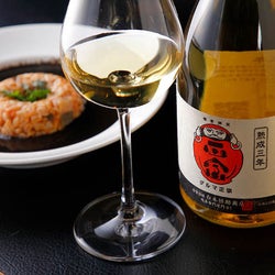 「熟成した日本酒」の深い魅力にハマる! 古酒専門の日本酒バー『酒茶論』が、銀座にて待望の再オープン