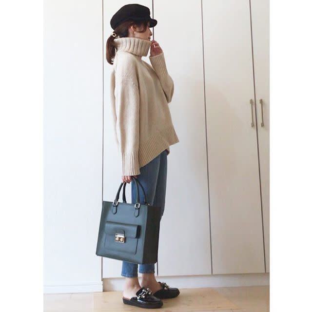 この冬のマスト 白のタートルネックニット でほっこり大人可愛いコーデ11選 モデルプレス