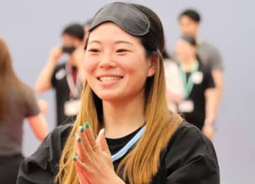 JOC 五輪女性旗手はハーフパイプの冨田せな