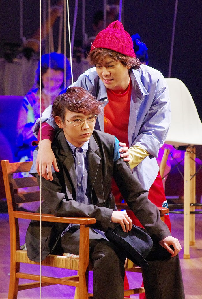 須賀健太、加藤シゲアキ「粛々と運針」ゲネプロの様子/撮影:御堂義乗(提供写真)