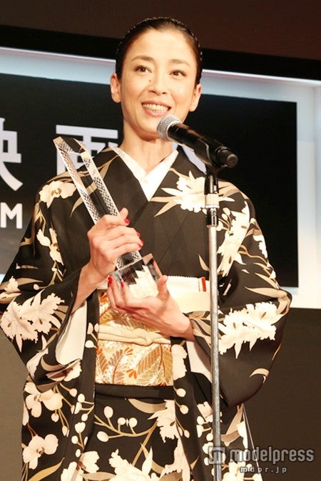 宮沢りえが最優秀女優賞「言葉に表せないほど美しい」＜第27回東京国際映画祭＞