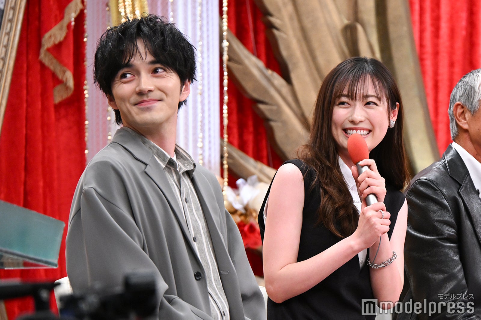 林遣都、福原遥（C）モデルプレス