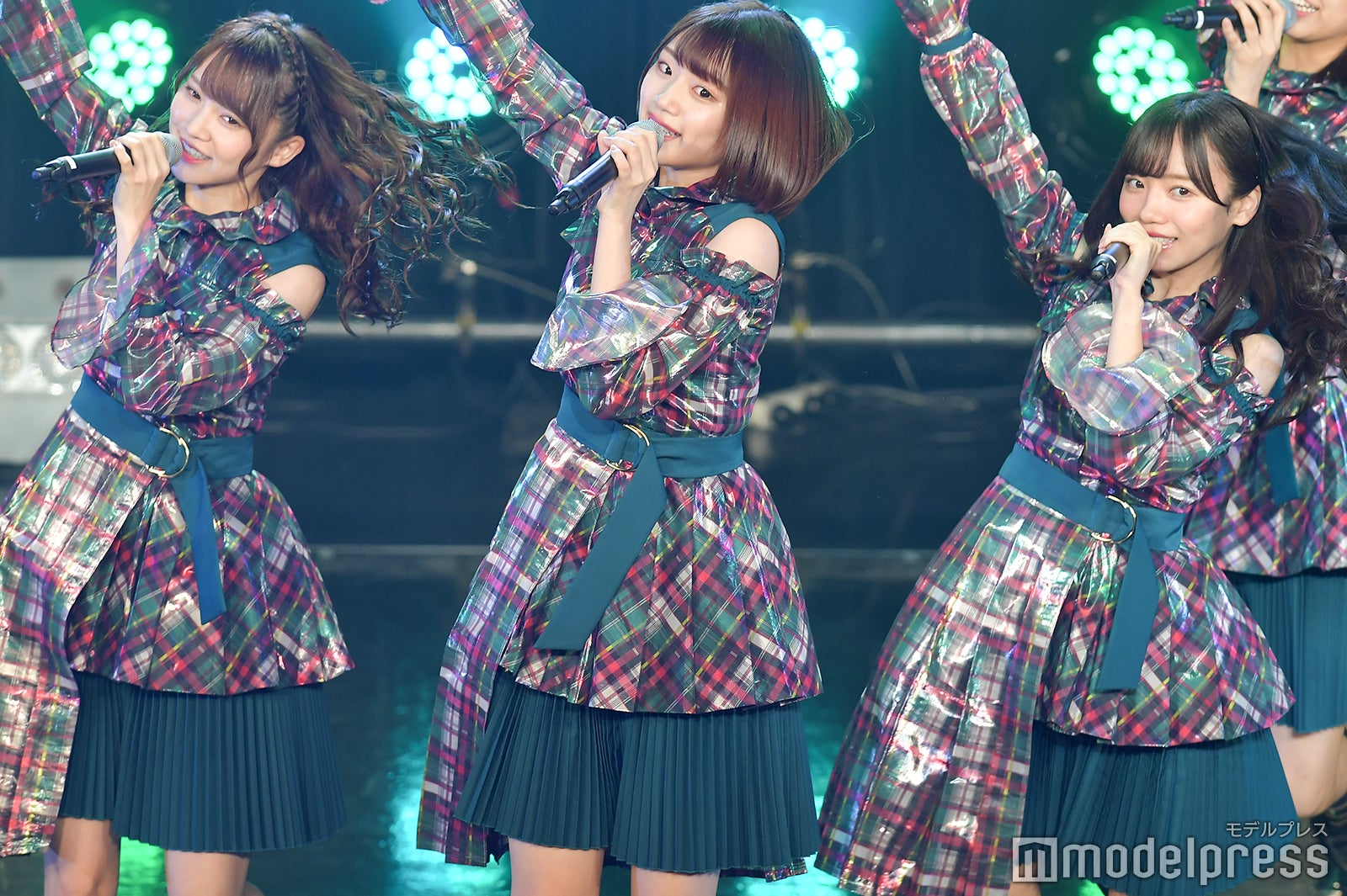 加藤史帆、佐々木美玲、齊藤京子「TOKYO IDOL FESTIVAL 2018」 （C）モデルプレス