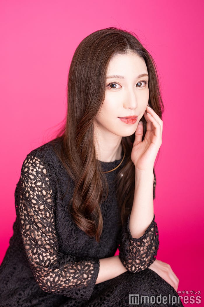 阿野いずみさん(C)モデルプレス/ネックレス:Jouete、Jouete(ジュエッテ)0120-10-6616、¥16,500