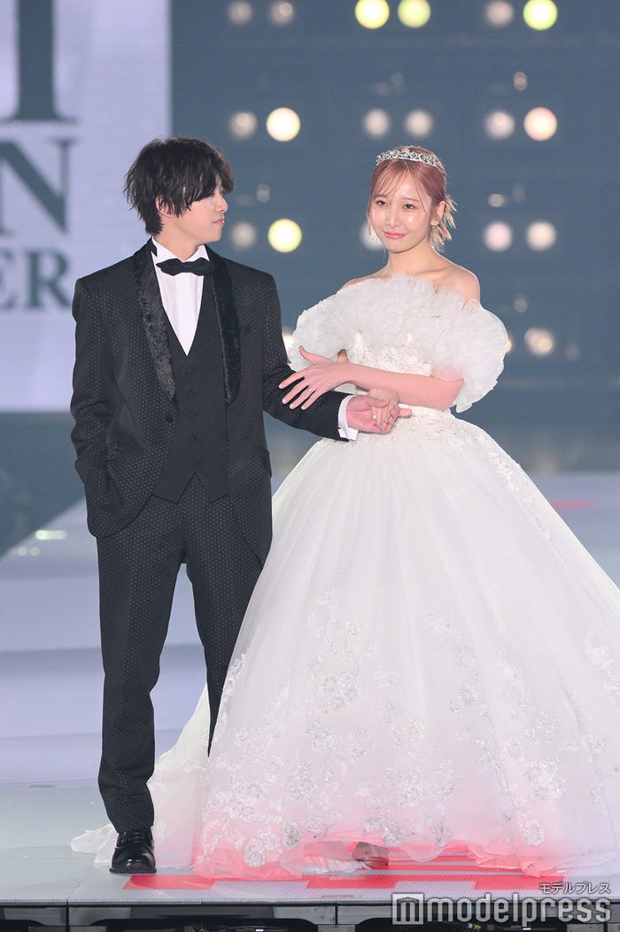 マサヤ、もも(双松桃子)(C)モデルプレス