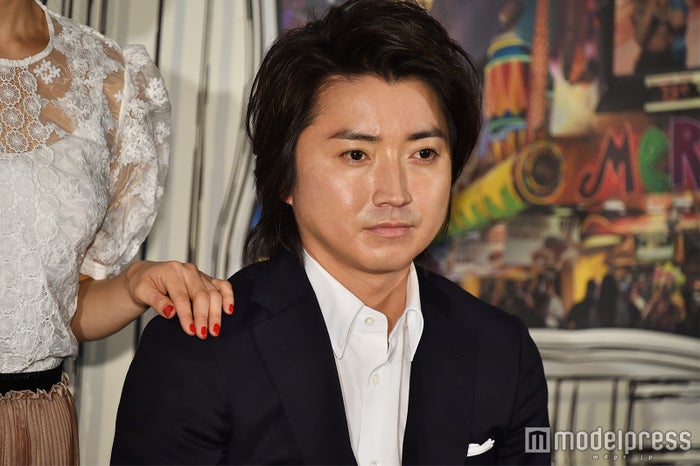 藤原竜也 小栗旬がお色直しのアテンド係 吉田鋼太郎の結婚式が 豪華イケメン祭り と話題 モデルプレス