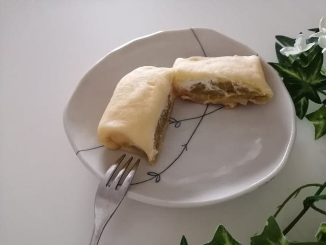 《セブンイレブン》生スイートポテト＆ホイップカット面遠くから