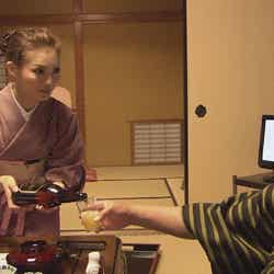 「仕事ハッケン伝」(NHK総合)に出演する押切もえ