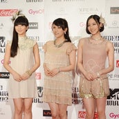 長澤まさみ ミニスカで美脚全開 恥ずかしいです モデルプレス 長澤まさみ ミニスカで美脚全開 恥ずかしいです モデルプレス