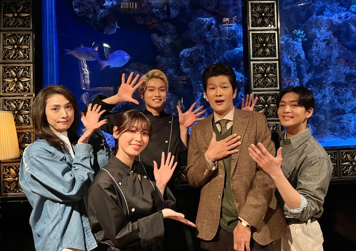 天海祐希、白石聖、中川大輔、丸山智己、松下洸平(C)カンテレ